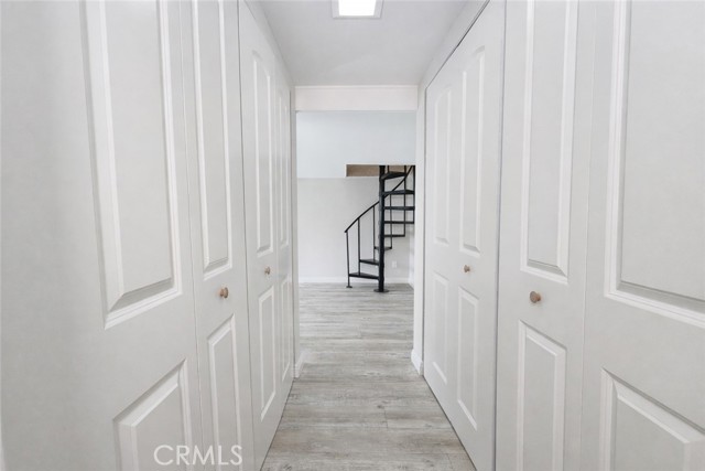 Image 10 of 39 For 10520 Lakeside  L