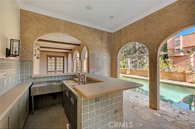 Detail Gallery Image 66 of 74 For 1316 Beverly Grove Pl, Beverly Hills,  CA 90210 - 5 Beds | 7/2 Baths
