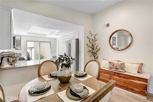 Detail Gallery Image 7 of 17 For 9770 El Paseo Dr, Rancho Cucamonga,  CA 91730 - 2 Beds | 1/1 Baths