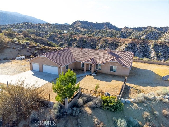 Detail Gallery Image 1 of 18 For 3148 Snow Ct, Pinon Hills,  CA 92372 - 4 Beds | 4 Baths