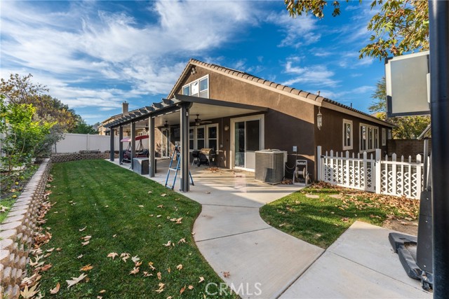 Detail Gallery Image 36 of 43 For 1449 Underhill Ct, Beaumont,  CA 92223 - 4 Beds | 3/1 Baths