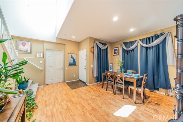 Detail Gallery Image 5 of 29 For 855 Browning Ct, San Jacinto,  CA 92583 - 5 Beds | 2/1 Baths