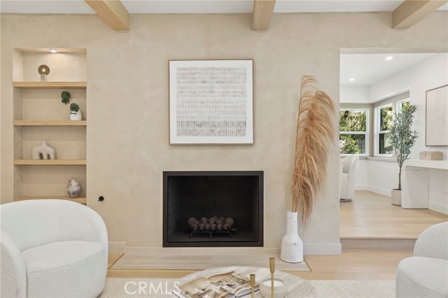 Detail Gallery Image 7 of 47 For 23856 Aetna, Woodland Hills,  CA 91367 - 4 Beds | 3 Baths