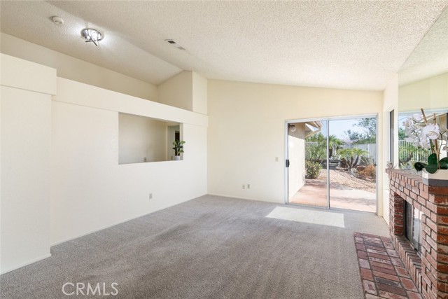 Detail Gallery Image 14 of 41 For 23044 Canyon Hill Dr., Corona,  CA 92883 - 3 Beds | 2 Baths