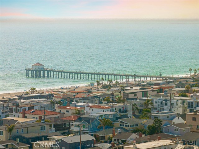 541 1st Street, Manhattan Beach, California 90266, 2 Bedrooms Bedrooms, ,2 BathroomsBathrooms,Residential,Sold,1st,SB23123581