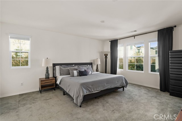 Detail Gallery Image 19 of 31 For 16724 Stags Leap, Fontana,  CA 92336 - 3 Beds | 2/1 Baths