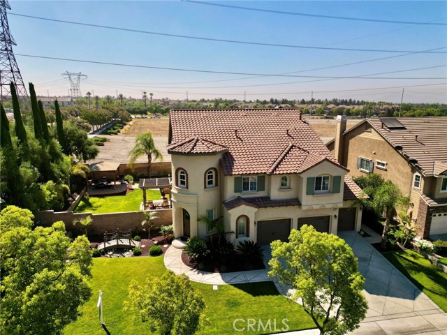 5381 Campania Way, Fontana CA: https://media.crmls.org/medias/3d7db327-59ec-4bdf-9689-dd98d14bbdd7.jpg