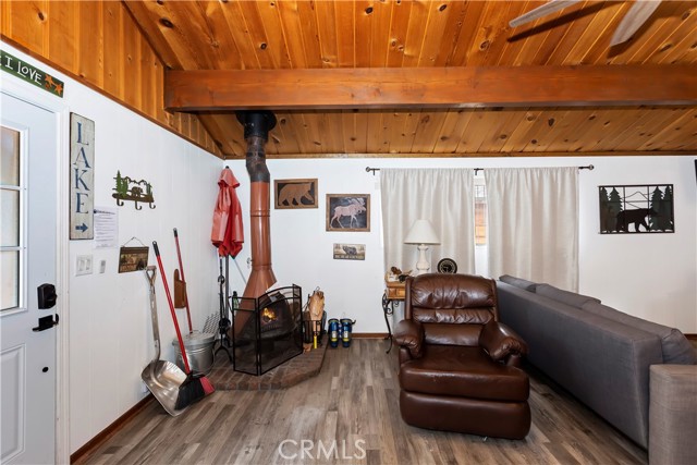Detail Gallery Image 4 of 14 For 479 Tennessee Ln, Big Bear Lake,  CA 92315 - 1 Beds | 1 Baths