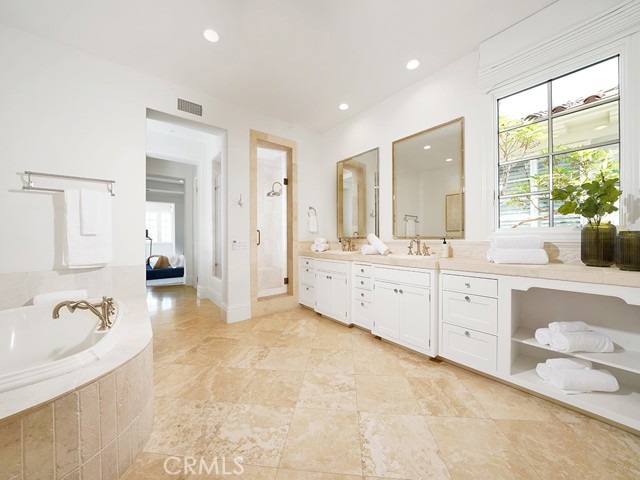 Detail Gallery Image 34 of 62 For 17 Crooked Stick Dr, Newport Beach,  CA 92660 - 5 Beds | 5/1 Baths