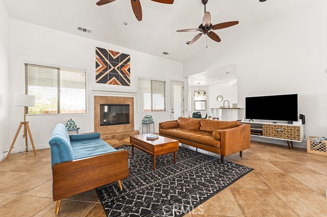 Detail Gallery Image 16 of 31 For 61424 Latham Trl, Joshua Tree,  CA 92252 - 4 Beds | 2/1 Baths