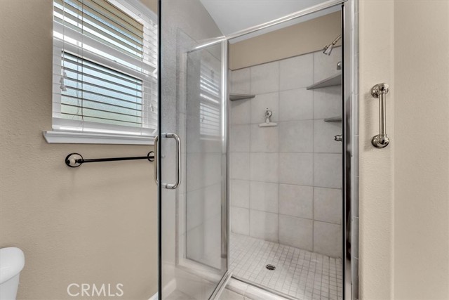 Detail Gallery Image 25 of 52 For 225 Crater Lake Dr, Chico,  CA 95973 - 4 Beds | 3 Baths