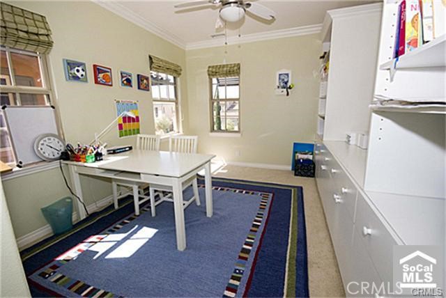 37 Twiggs, Irvine CA: https://media.crmls.org/medias/3d7f7568-0cfe-467a-97fc-0f8779ad984e.jpg