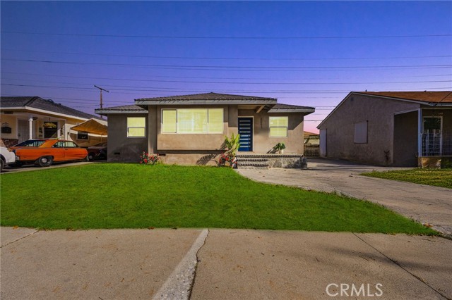 Detail Gallery Image 15 of 49 For 6053 Turnergrove, Lakewood,  CA 90713 - 4 Beds | 3 Baths