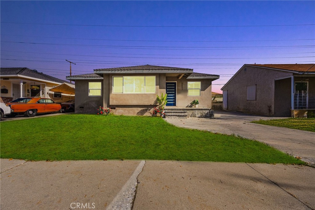 https://media.crmls.org/medias/3d7fe3ca-deec-4bad-b348-c8f30aa03226.jpg?preset=X-Large
