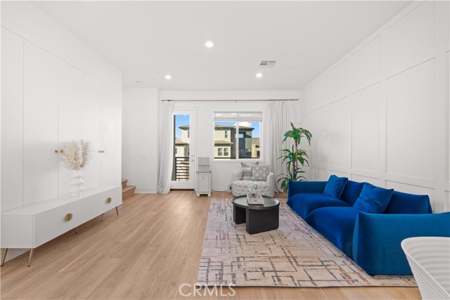 Detail Gallery Image 17 of 56 For 275 Sash, Irvine,  CA 92618 - 2 Beds | 2/1 Baths