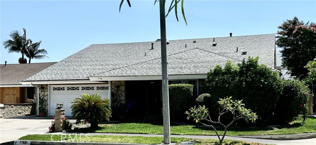 Detail Gallery Image 1 of 55 For 7152 Sunlight Dr, Huntington Beach,  CA 92647 - 5 Beds | 4 Baths