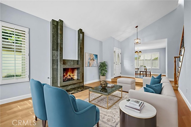 Detail Gallery Image 2 of 36 For 46 Shooting Star, Irvine,  CA 92604 - 4 Beds | 2/1 Baths