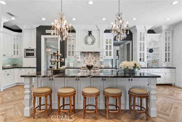 22174 Lynx Court, Murrieta CA: https://media.crmls.org/medias/3d80e4ad-da5f-413d-9ffe-98f7f30650bc.jpg