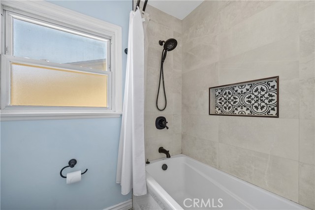 Detail Gallery Image 15 of 40 For 17937 Lull St, Reseda,  CA 91335 - 3 Beds | 1/1 Baths