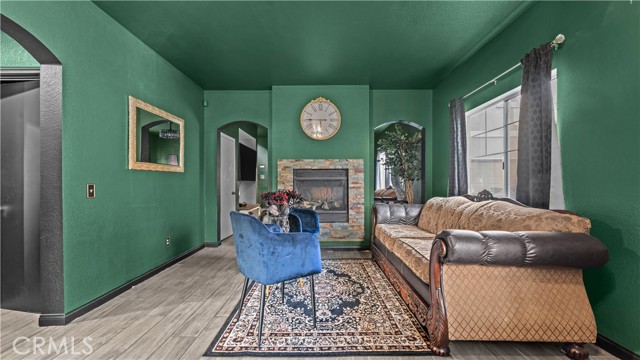 Detail Gallery Image 7 of 20 For 26259 Douglass Union, Murrieta,  CA 92563 - 3 Beds | 2/1 Baths