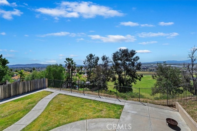 Detail Gallery Image 20 of 21 For 22309 Naples Dr, Moreno Valley,  CA 92557 - 4 Beds | 3 Baths