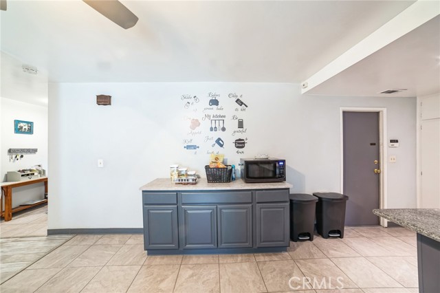 Detail Gallery Image 7 of 44 For 13522 Pan Am Bld, Moreno Valley,  CA 92553 - 4 Beds | 2 Baths