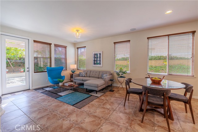 22 Modesto, Irvine CA: https://media.crmls.org/medias/3d84cfbd-e850-4ea3-a5c5-2d3971deab69.jpg