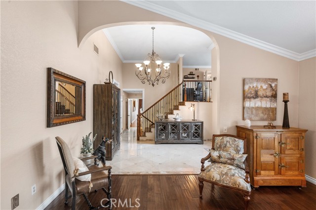 2565 Cliff Rd, Upland CA: https://media.crmls.org/medias/3d84fc65-fc52-45e3-9fc9-50f770e2d908.jpg