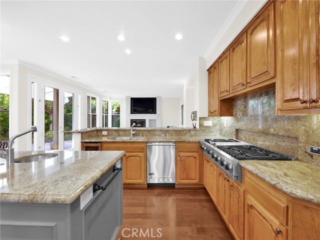 125 Heath Meadow Place, Simi Valley CA: https://media.crmls.org/medias/3d8629c1-627d-4358-b522-6e8aac8786af.jpg