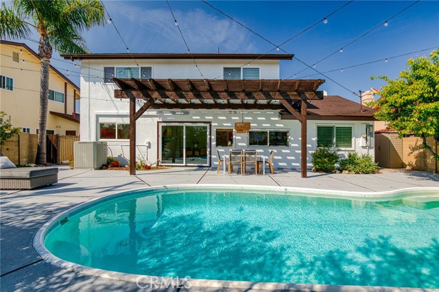 Image 58 of 73 For 4972 Park  