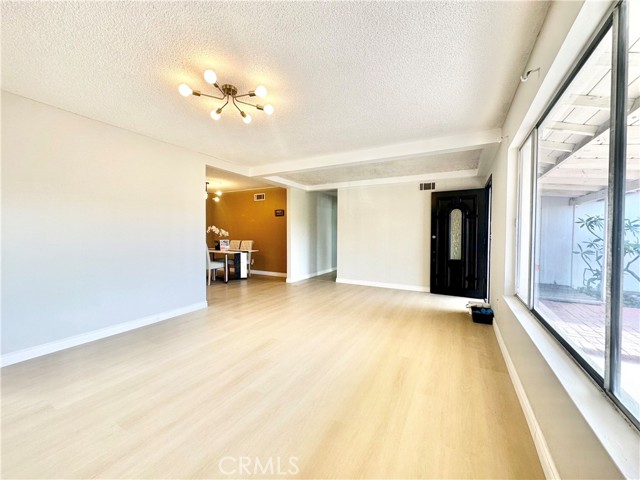 Detail Gallery Image 5 of 33 For 1758 N Madera, Ontario,  CA 91764 - 6 Beds | 3 Baths