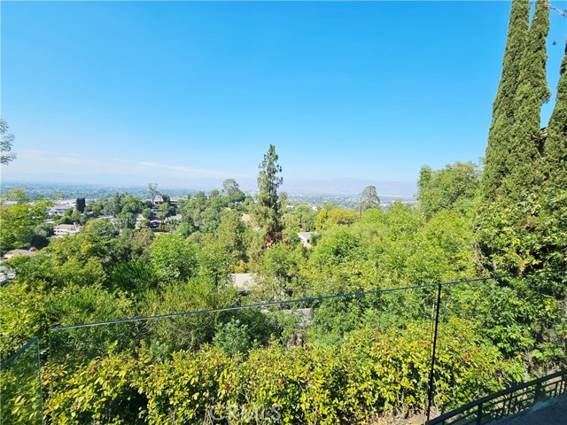 3622 Roberts View Place, Studio City CA: https://media.crmls.org/medias/3d8742dd-67f8-49ce-b69c-51e1f4df7f58.jpg