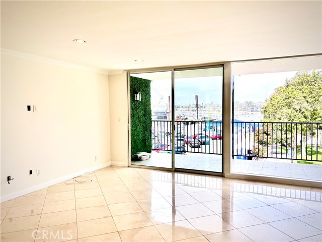 Detail Gallery Image 7 of 24 For 1510 W Balboa Blvd, Newport Beach,  CA 92663 - 1 Beds | 1 Baths