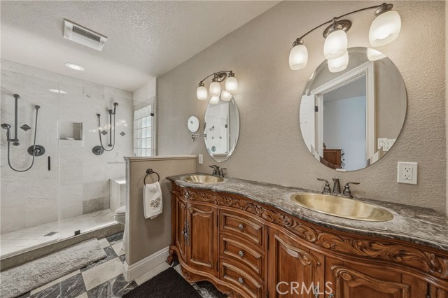 3790 Lakeshore Boulevard, Lakeport CA: https://media.crmls.org/medias/3d87ff03-f1b4-445b-aff7-8b7358130f84.jpg