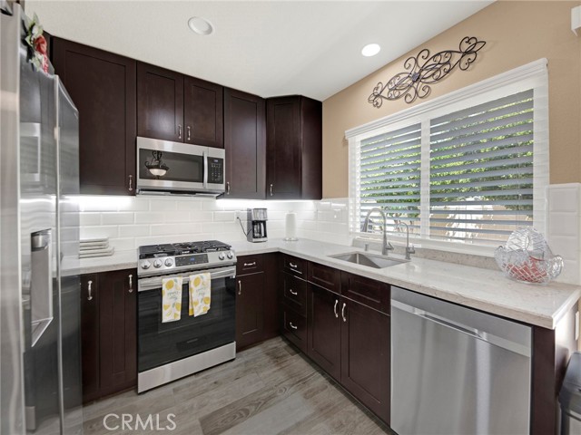 Detail Gallery Image 15 of 30 For 25690 Neblina Ct, Valencia,  CA 91355 - 2 Beds | 2 Baths