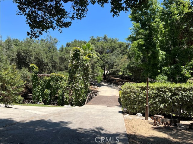 Image 10 of 23 For 23725 Carancho Rd
