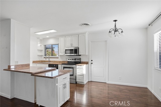 Detail Gallery Image 13 of 32 For 680 Sherri, Turlock,  CA 95382 - 3 Beds | 2 Baths