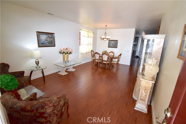 13647 Mesa Linda Avenue, Victorville CA: https://media.crmls.org/medias/3d891bb6-f731-41a9-b8b6-dd001d04ec4e.jpg