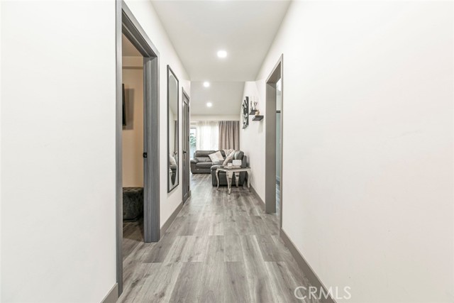 15409 Wyandotte Street, Van Nuys CA: https://media.crmls.org/medias/3d89a857-55fe-47be-a97c-e8f63184e136.jpg