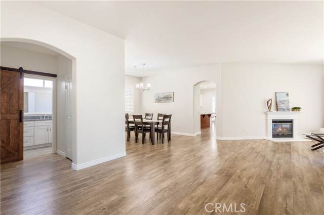 Detail Gallery Image 8 of 37 For 41814 Corte Lara, Temecula,  CA 92592 - 4 Beds | 3 Baths