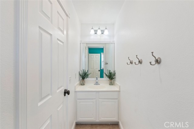 Detail Gallery Image 22 of 43 For 29290 Morena Villa Dr, Highland,  CA 92346 - 3 Beds | 2/1 Baths