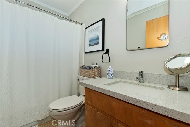 Detail Gallery Image 13 of 27 For 1068 Oak Ln, Lake Arrowhead,  CA 92326 - 3 Beds | 1/1 Baths