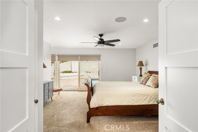 Detail Gallery Image 34 of 54 For 18961 Castlegate Ln, Santa Ana,  CA 92705 - 4 Beds | 3/1 Baths