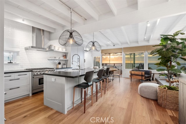 Detail Gallery Image 3 of 49 For 31962 Sunset, Laguna Beach,  CA 92651 - 3 Beds | 1/1 Baths