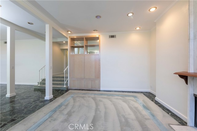 Detail Gallery Image 11 of 25 For 958 Palo Verde Ave, Long Beach,  CA 90815 - 3 Beds | 2/1 Baths