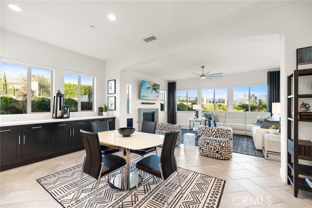 41783 Valencia Way, Temecula CA: https://media.crmls.org/medias/3d8d96ff-617c-4996-ab62-a64084a80b20.jpg