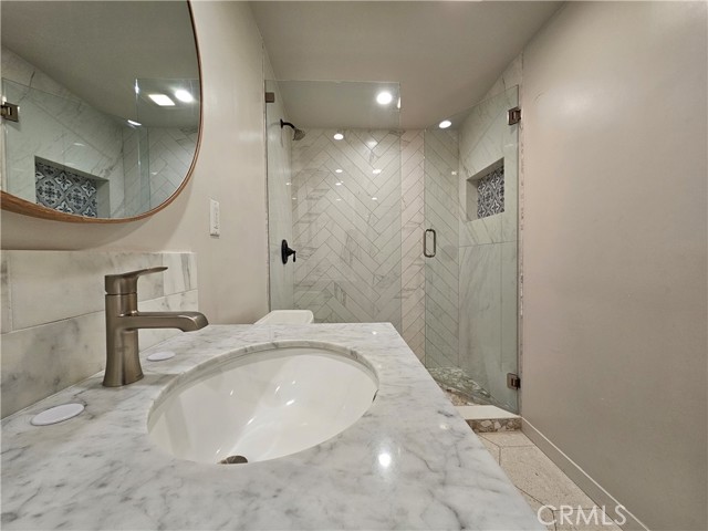 Detail Gallery Image 32 of 37 For 17530 Tuba St, Northridge,  CA 91325 - 4 Beds | 2/1 Baths