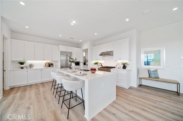 101 eversedge, Irvine CA: https://media.crmls.org/medias/3d8df436-e334-4ace-8b1b-6bae0fb1e0f2.jpg