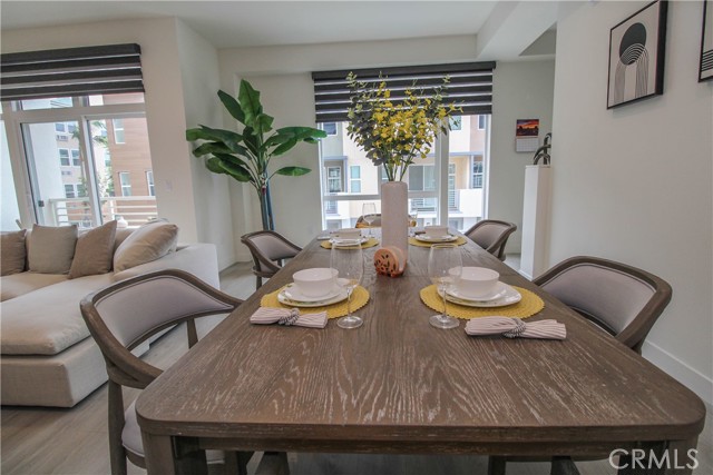 Detail Gallery Image 5 of 23 For 15 S Chapel Ave #B,  Alhambra,  CA 91801 - 4 Beds | 3/1 Baths