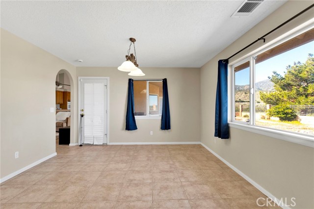 Detail Gallery Image 24 of 65 For 8250 Snow Cap, Pinon Hills,  CA 92372 - 3 Beds | 2/1 Baths